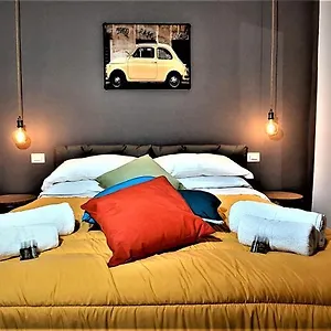  Apartment Tribvni Plebis Italy